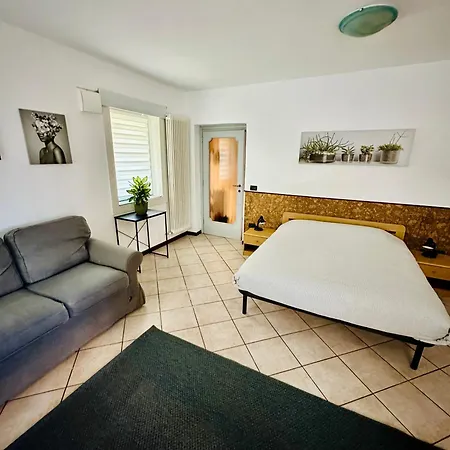 Διαμέρισμα Mamisa 3, Con Giardino Privato