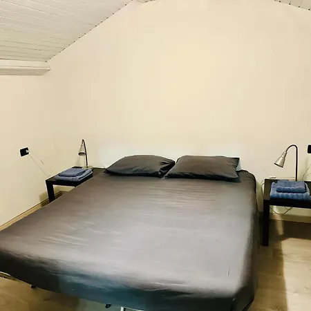 Mamisa 3, Con Giardino Privato *